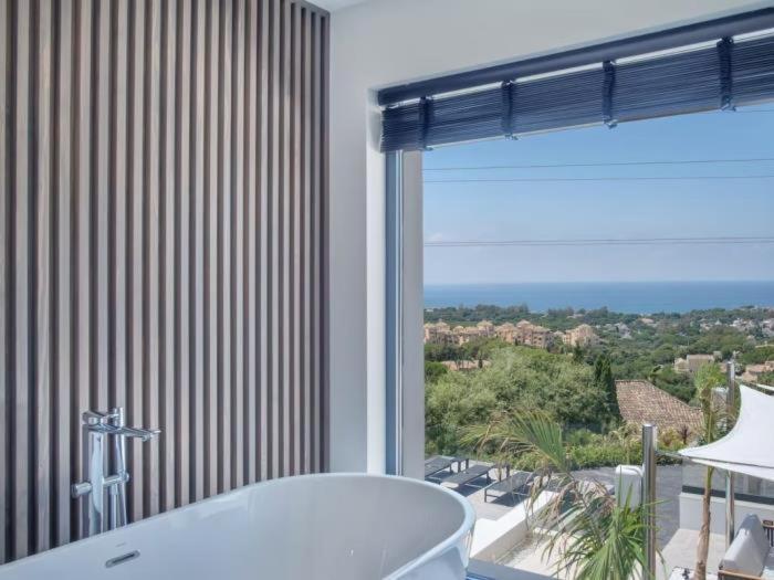 Villa Sunrise 7bedrooms By Lodgerstrip Budget Holidays *
