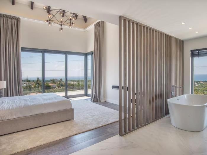 Sunrise 7bedrooms By Lodgerstrip Budget Holidays Marbella